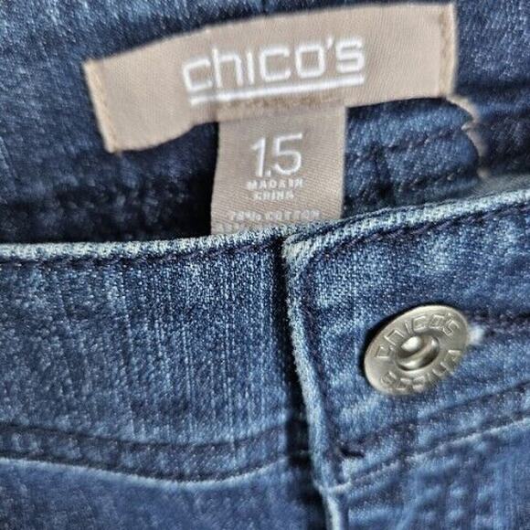 Chicos Womens 15 Cuffed Capri Blue Jeans Mid-Rise Med Wash Denim Bling 32" Waist - Picture 5 of 10